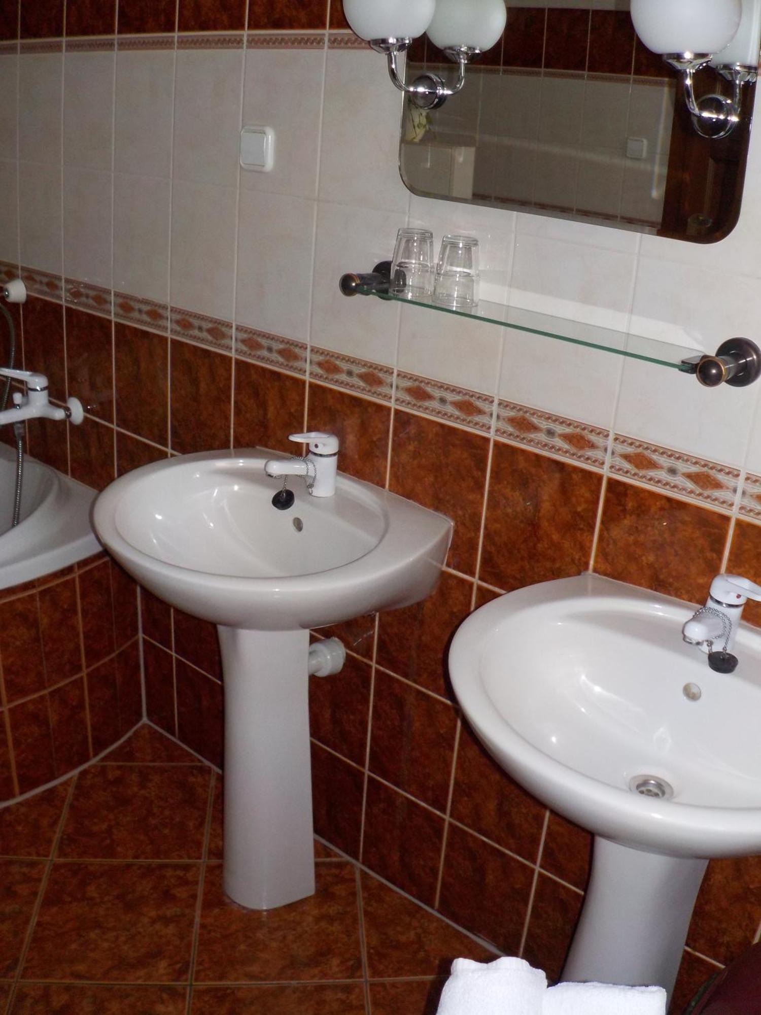 Hotel Krivan Kysucke Nove Mesto Oda fotoğraf